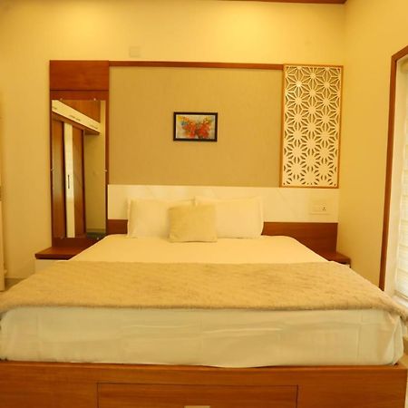 Sp Luxury Villa Kottamam, Kalady Kāladi エクステリア 写真